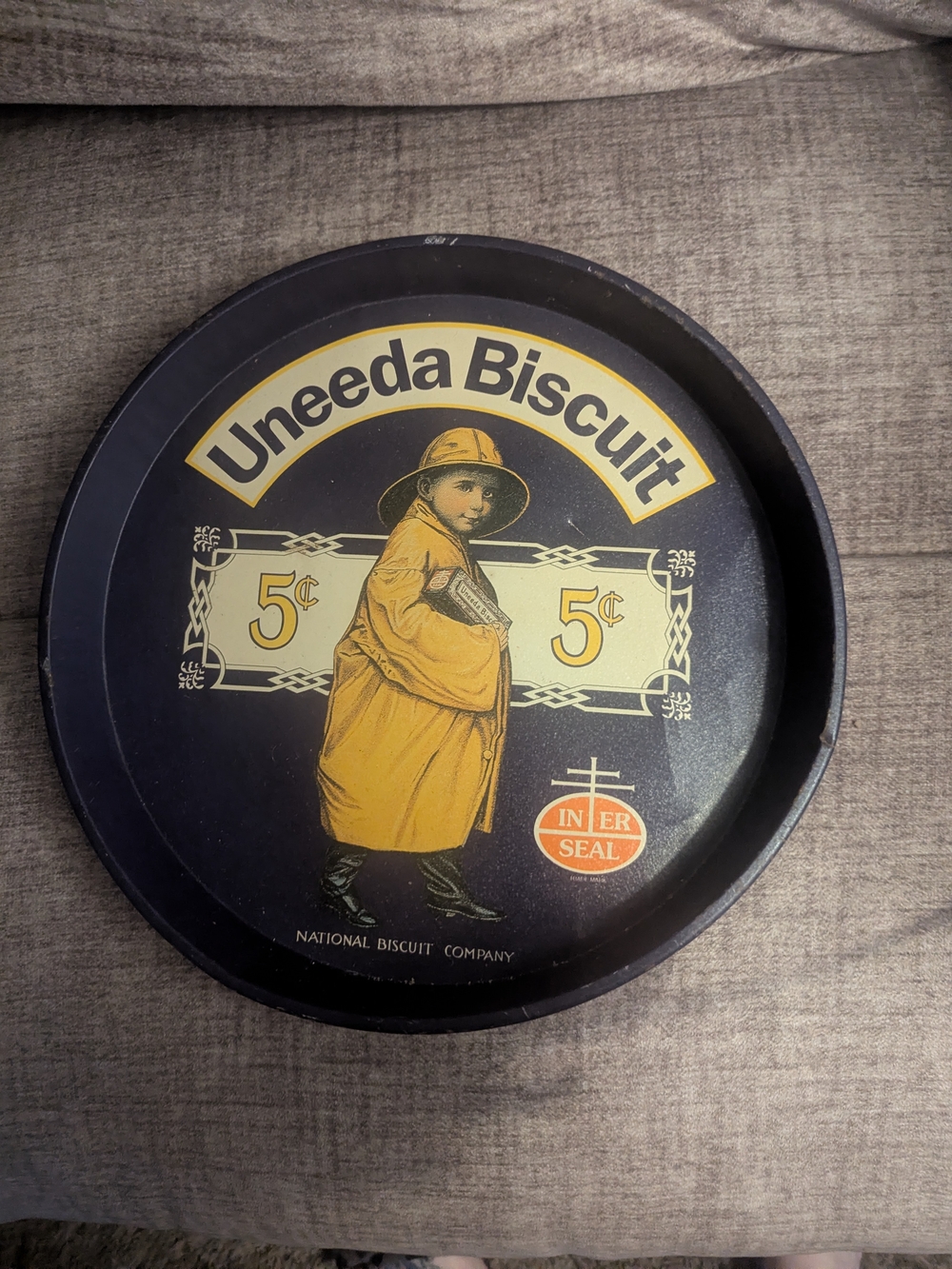 Vintage Tin, Minor Wear